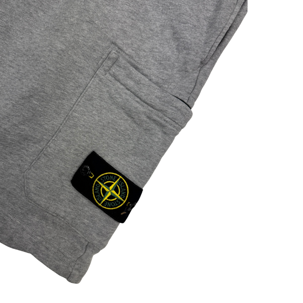 Pantalón Corto Jogger Stone Island Gris - talla 2XL