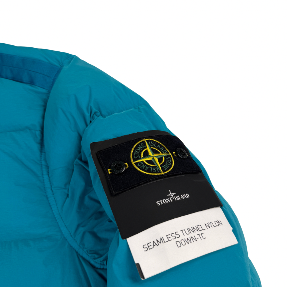 ABRIGO PLUMAS SEAMLESS TUNNEL NYLON DOWN-TC STONE ISLAND - talla M