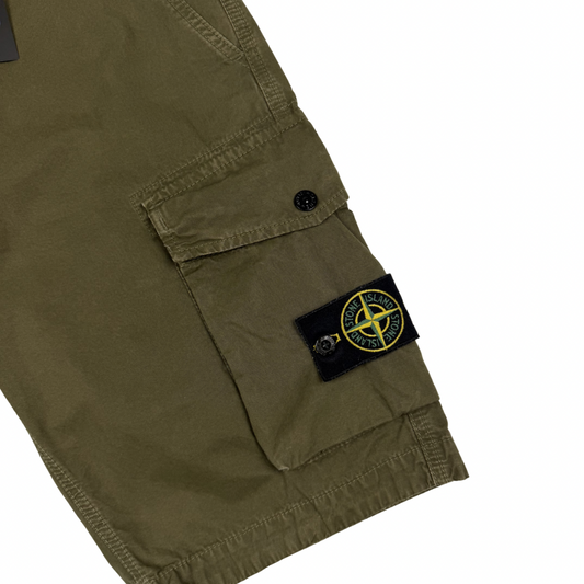 PANTALÓN CARGO CORTO STONE ISLAND - talla W/29