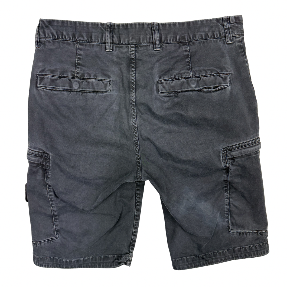 PANTALÓN CARGO CORTO STONE ISLAND - talla W/29