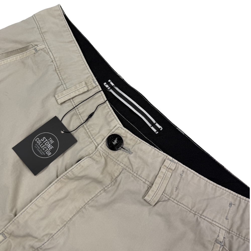 PANTALÓN CARGO CORTO STONE ISLAND - talla W/31