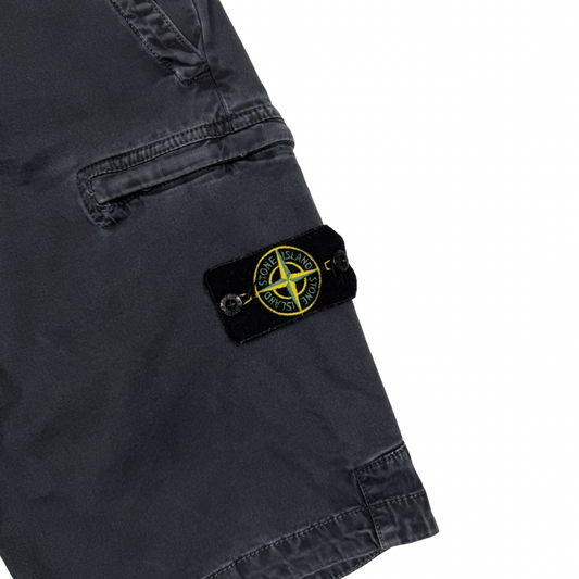 PANTALÓN CARGO CORTO STONE ISLAND - talla W/29