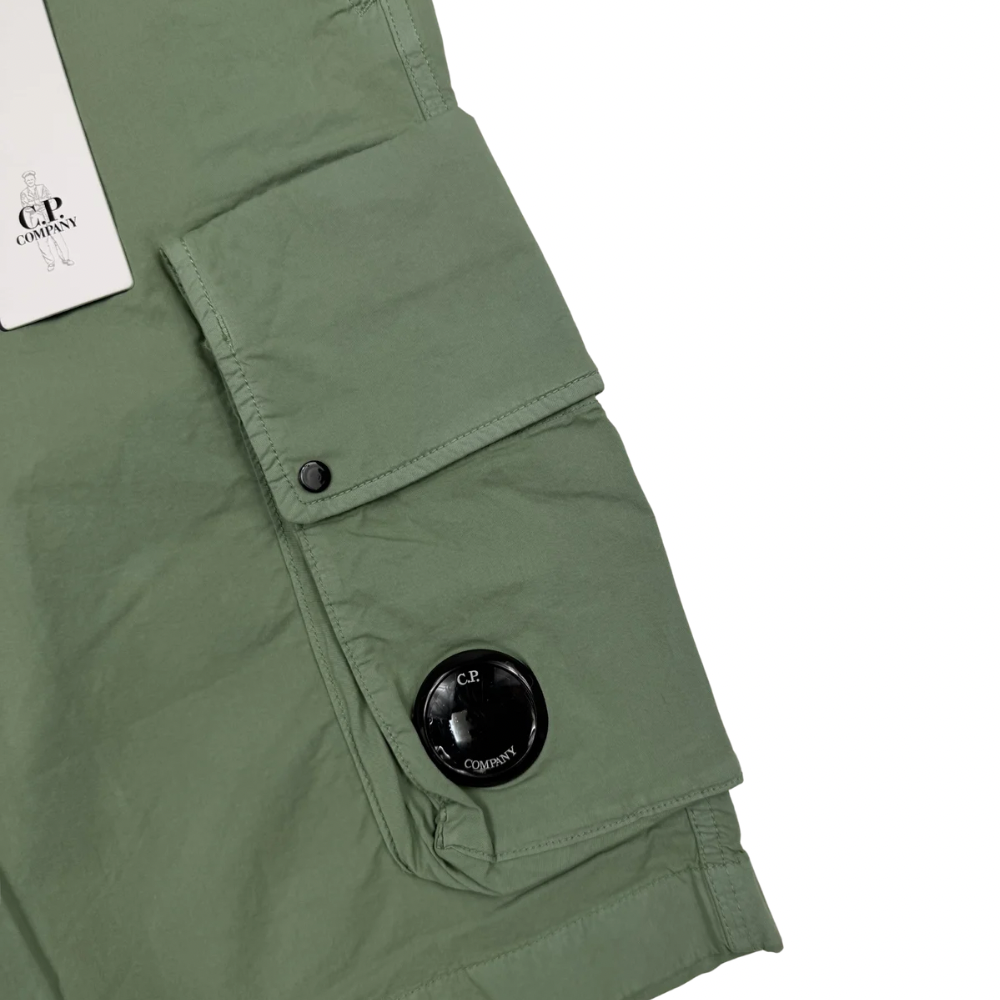 PANTALÓN CARGO CORTO C.P COMPANY - talla 50
