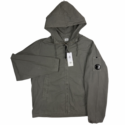 CHAQUETA GARMENT DYED CON CAPUCHA C.P COMPANY - talla XL