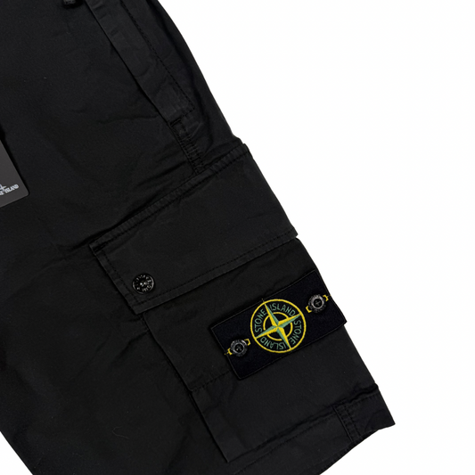 Pantalón Cargo Corto Stone Island Negro - talla W/29 / W/30 / W/31