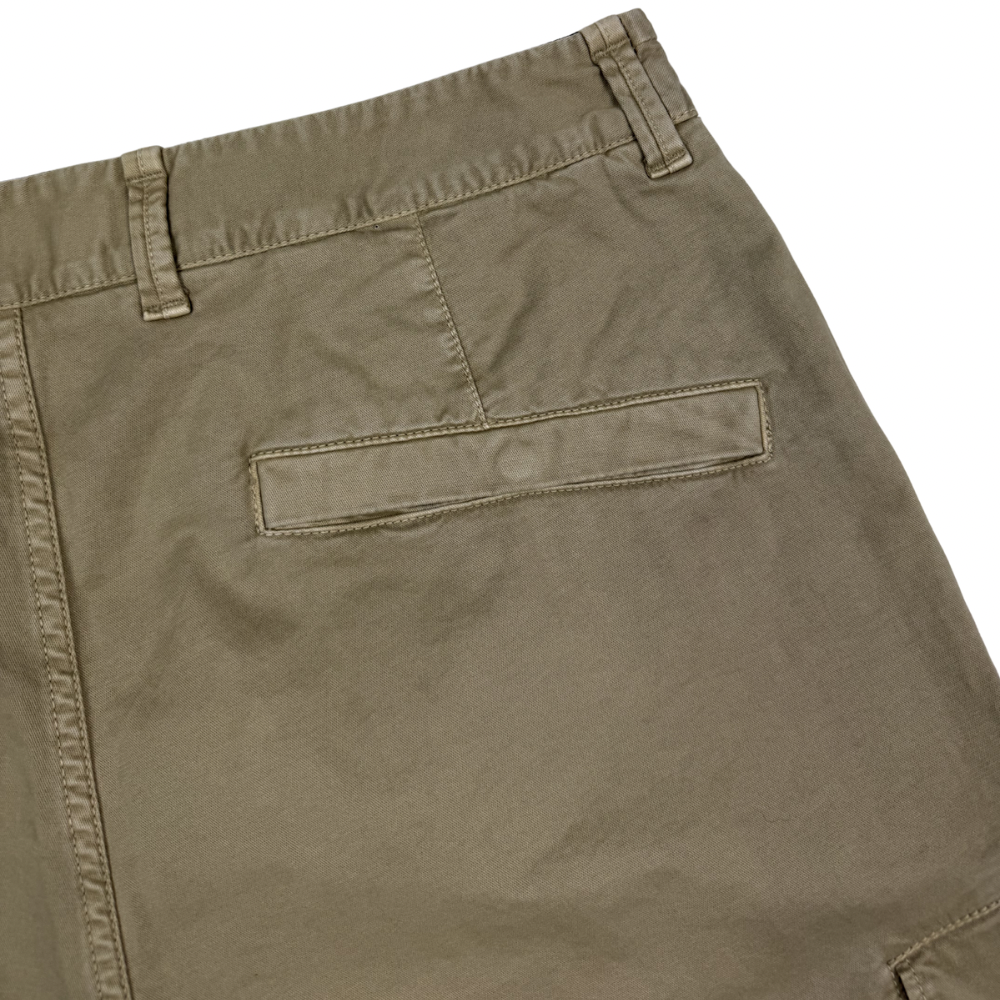PANTALÓN CARGO CORTO STONE ISLAND - talla W/32