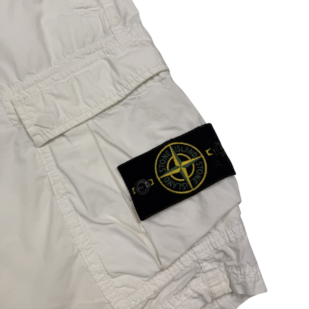 PANTALÓN CARGO CORTO STONE ISLAND - talla W/32